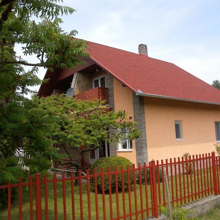 Holiday home in Balatonkeresztur 19455 Exterior foto