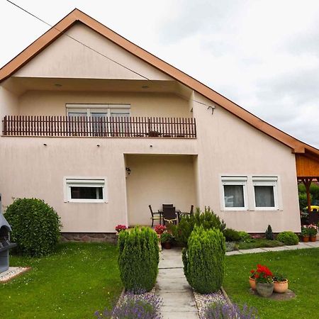Holiday home in Balatonkeresztur 19455 Exterior foto
