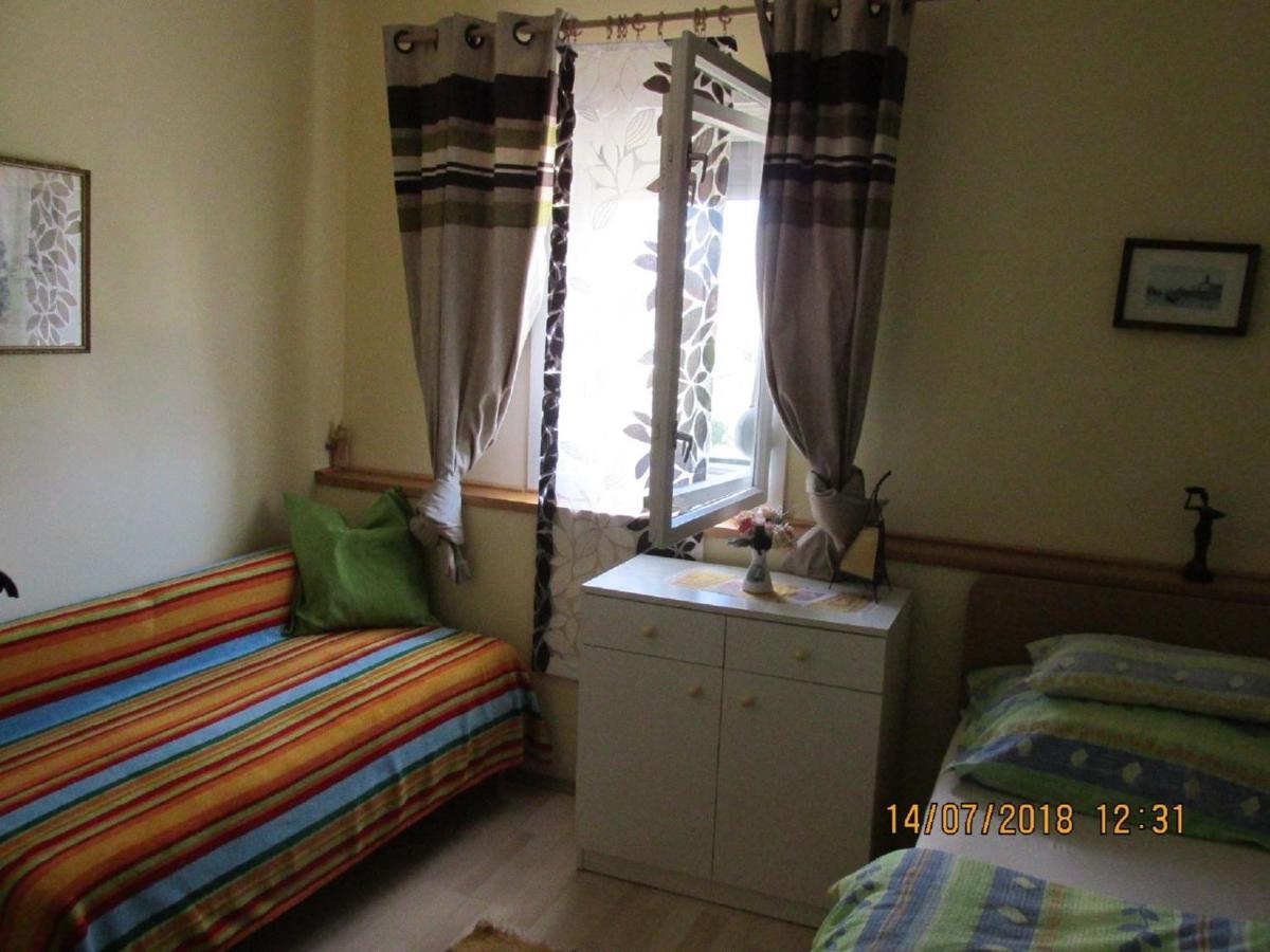 Holiday home in Balatonkeresztur 19455 Zimmer foto