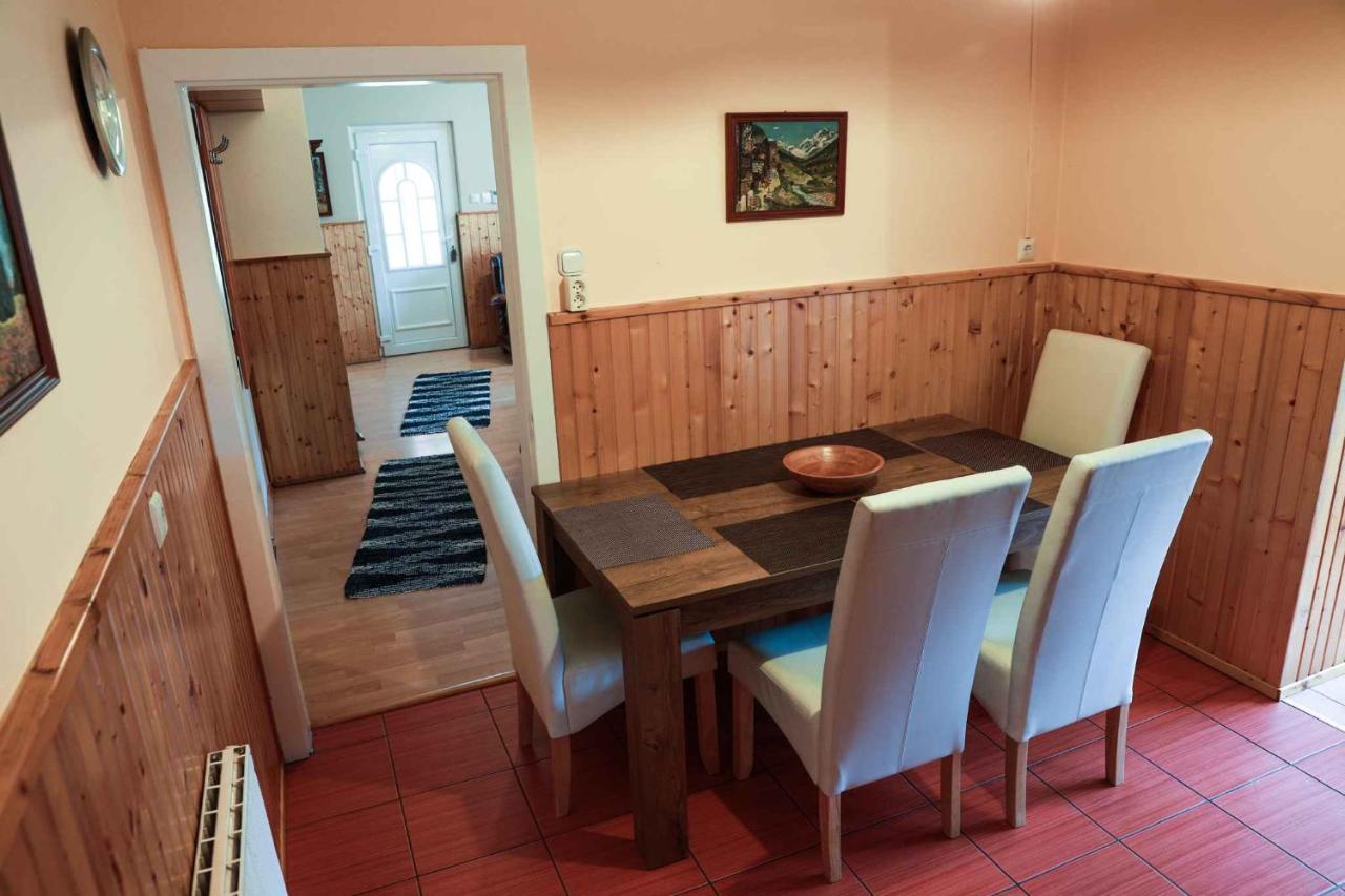 Holiday home in Balatonkeresztur 19455 Exterior foto