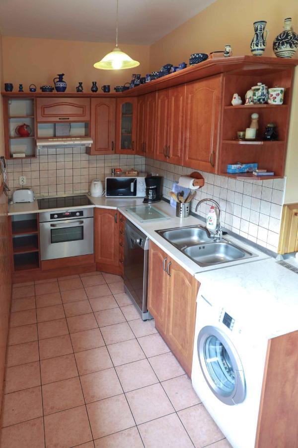 Holiday home in Balatonkeresztur 19455 Exterior foto